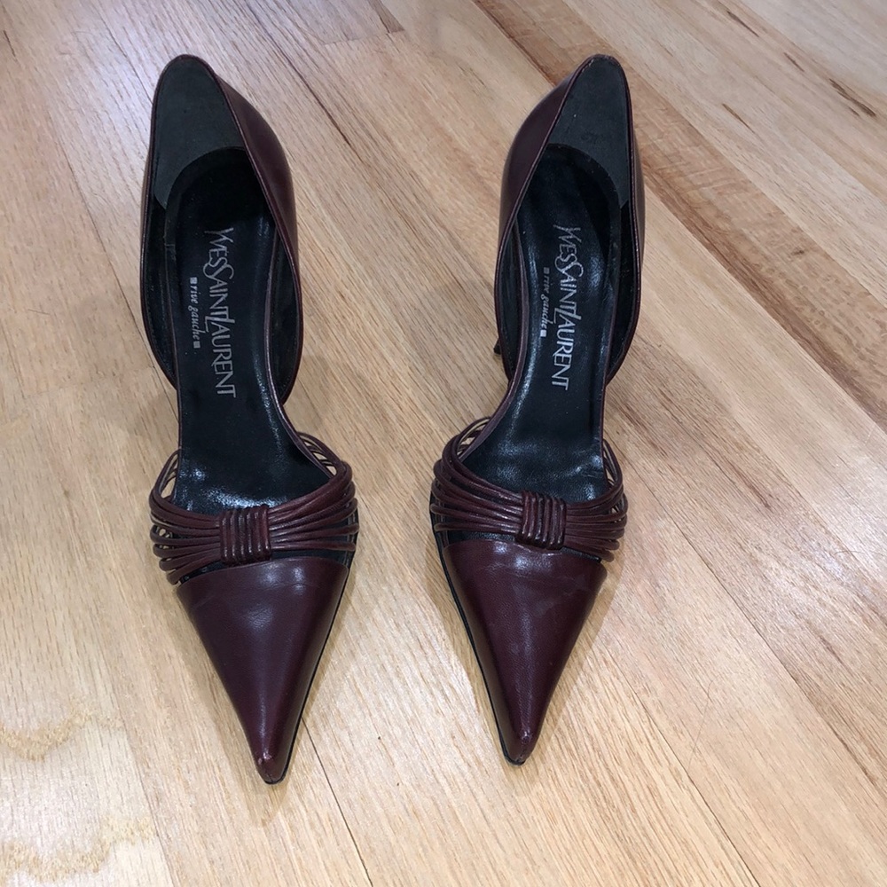 Burgundy high-heeled and pointed toe shoes